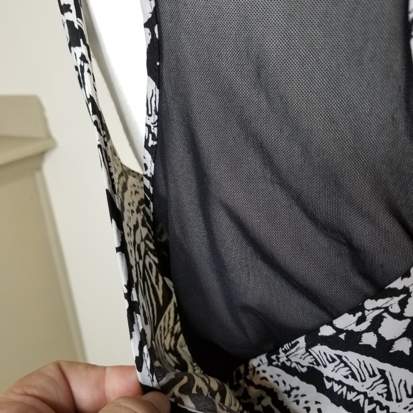 ⭐LAST CHANCE SALE ⭐$5 ⭐AMBIANCE APPAREL SLEEVELESS DRESS - Picture 6 of 6